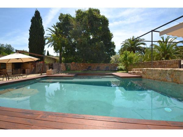 写真にはブゲル市にあるHoliday Home in Mallorca with Private Poolが写っています。