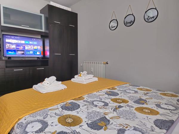 Photo 5 : Mladost Sofia, close to Metro Station and Center