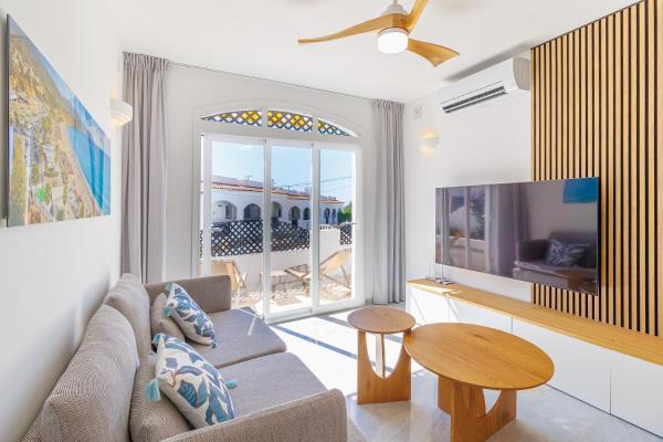 Na fotografii je vidět objekt Residencial Verano Azul 21 MENYBER nacházející se ve městě Nerja.