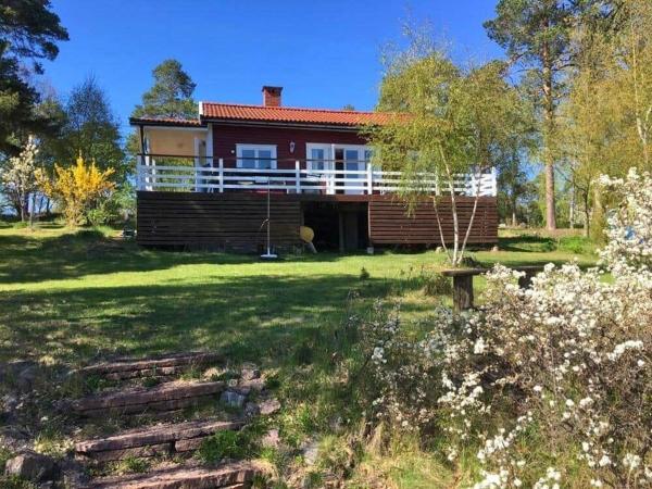Na zdjęciu widoczny jest obiekt KAL688-Oskarshamn-Dragskaer-Draget-12 położony w mieście Fårbo.
