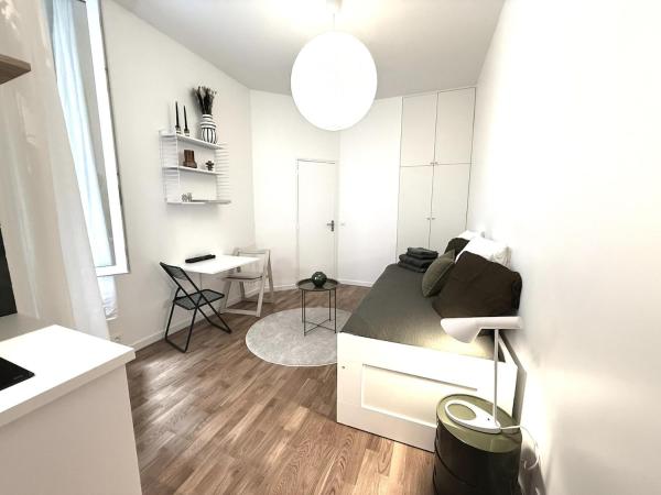 Beautiful renovated studio, Paris