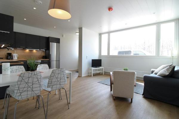 Na fotografii je vidět objekt Spacious Apartment for 4 with Sauna nacházející se ve městě Korkeakoski.
