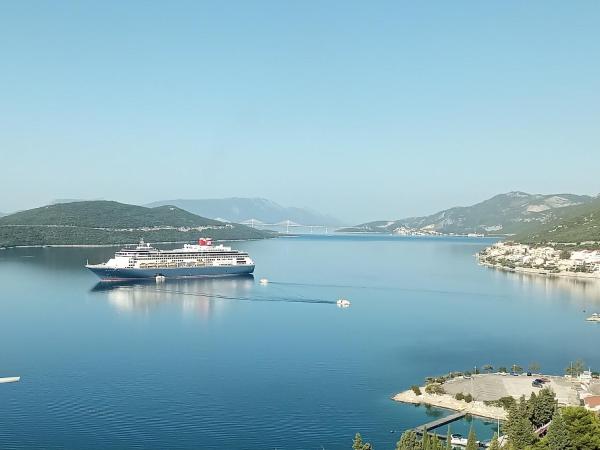 På billedet ses objektet Apartment Feral beliggende i byen Neum.