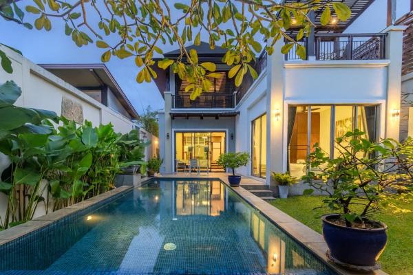 På billedet ses objektet V241 3BR Peaceful Pool Villa, Garden & Jacuzzi beliggende i byen Koh Lone.