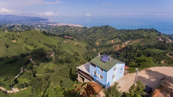 A la foto es mostra l'objecte Kartal Gözü Dağ Evi situat a la ciutat de Ardeşen.
