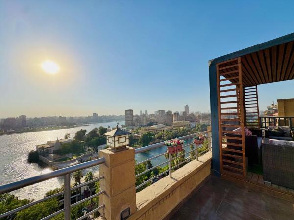 Apartment mit 3 Schlafzimmern — 140 m² - روف 3 غرف بإطلاله كاملة علي النيل