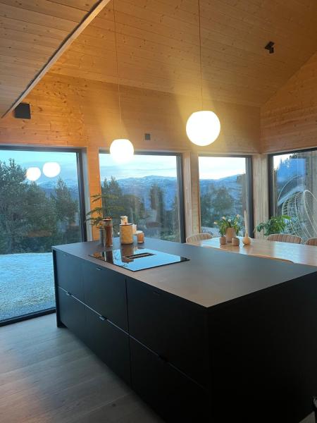 La photo montre l'objet New cabin in beautiful surroundings situé dans la ville de Oppdal.