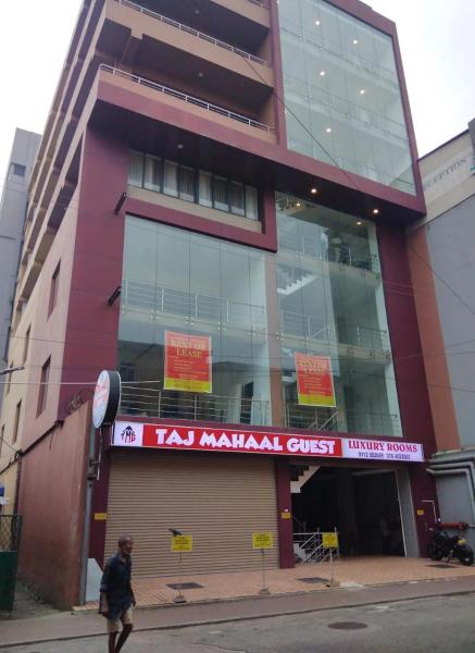 The photo shows the Taj Mahaal Guest located in the city of Mutwal.