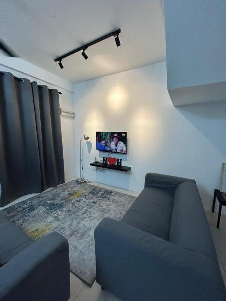 Na fotografii je vidět objekt MH meru homestay nacházející se ve městě Chemor.