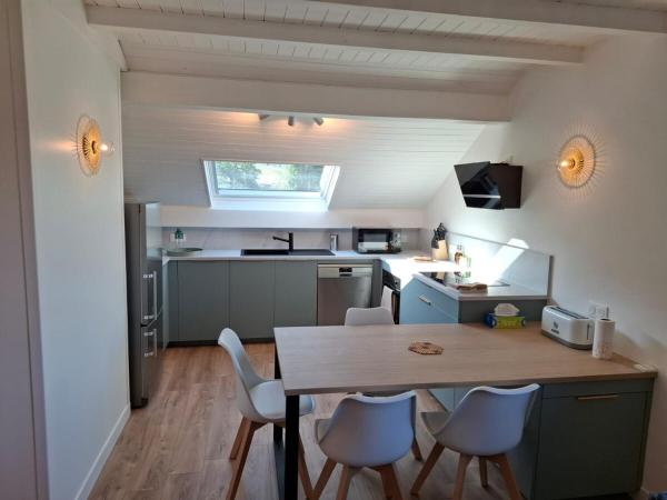 A la foto es mostra l'objecte Logement au calme avec vue proche Annecy situat a la ciutat de Villaz.