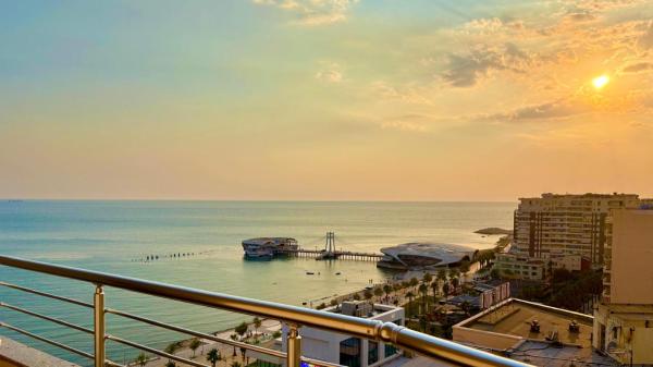 På billedet ses objektet Vollga Lux Durres - Luxury Sea View Apartment at Vollga Promenade -- Exclusive beliggende i byen Durrës.