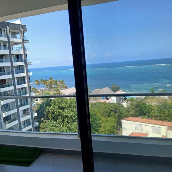 3 Bedroom Fantastic Beachfront Nyali - Mombasa