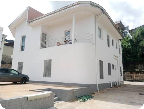 La Maison Blanche, Bafoussam