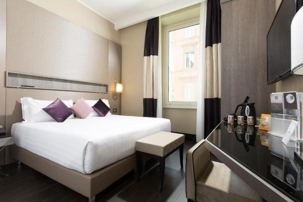 Na fotografii je vidět objekt Rome Life Hotel nacházející se ve městě Řím.