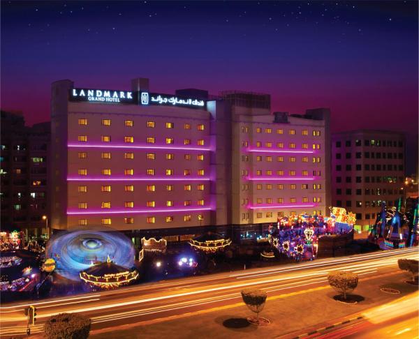 På billedet ses objektet Landmark Grand Hotel beliggende i byen Dubai.