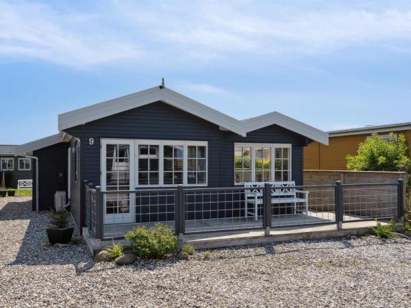 Nella foto è visibile l'oggetto Holiday Home Sazur - 75m from the sea by Interhome situato nella città di Mesinge.