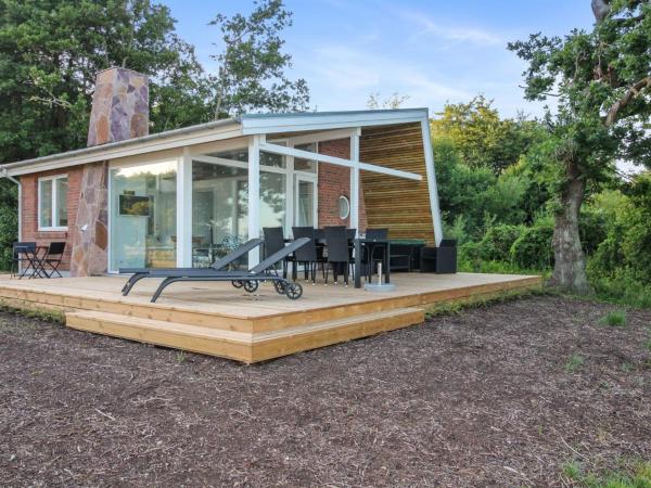 Na zdjęciu widoczny jest obiekt Holiday Home Sasser - 10m from the sea by Interhome położony w mieście Brohave.