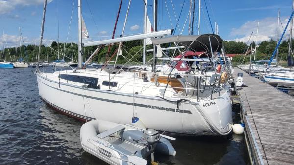 På bildet vises objektet Zážitkové ubytování na vodě, Bavaria 34 som ligger i byen Hruštice.