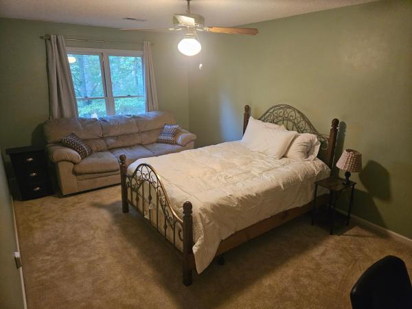 Private Suite On Wooded Lot Near Memphis And Boc - Memphis, TN