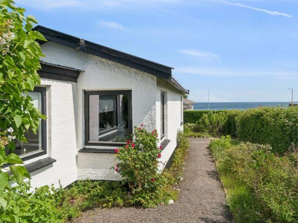 A la foto es mostra l'objecte Holiday Home Keld - 350m from the sea by Interhome situat a la ciutat de Allinge.