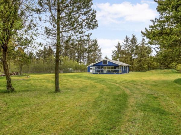 A la foto es mostra l'objecte Holiday Home Mikkeline - 400m to the fjord by Interhome situat a la ciutat de Øster Assels.