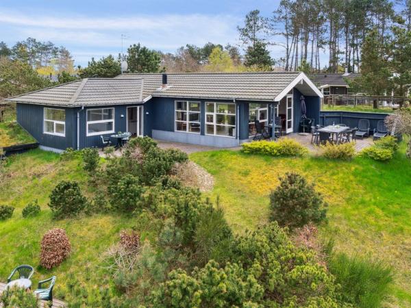 På billedet ses objektet Holiday Home Farah - 275m from the sea by Interhome beliggende i byen Brøndstrup.