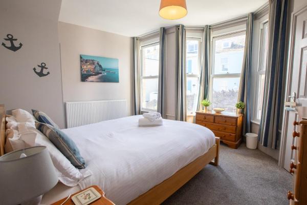 På billedet ses objektet Harbour View- Cosy Maisonette, Close to Brixham Harbour beliggende i byen Brixham.
