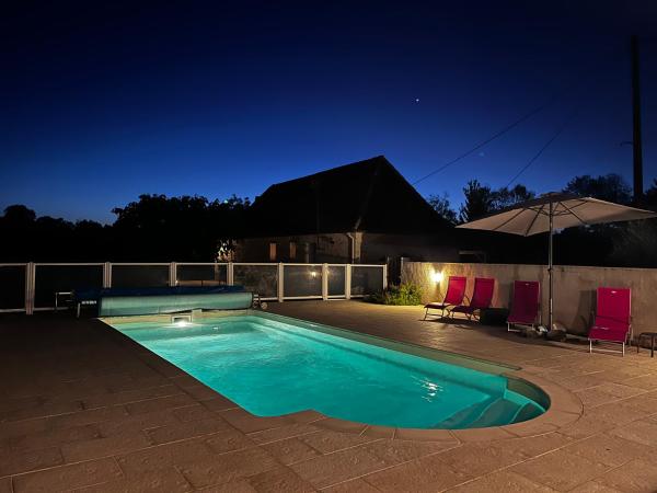 A la foto es mostra l'objecte Gite de Born avec piscine privée au coeur de la campagne situat a la ciutat de Faurilles.