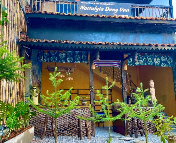 A la foto es mostra l'objecte Nostalgia DongVan Homestay Ha Giang situat a la ciutat de Dồng Văn.