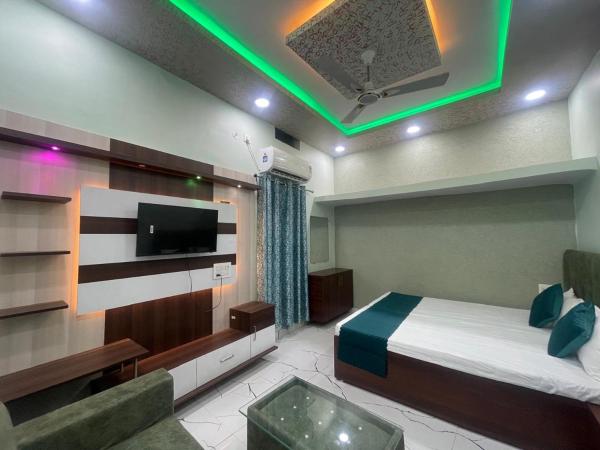 Στη φωτογραφία φαίνεται το αντικείμενο Hotel S S A που βρίσκεται στην πόλη Orchha.
