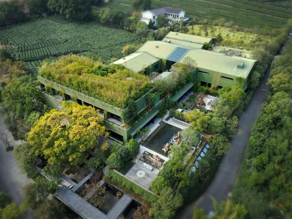写真には杭州市市にある杭州西湖茶荟酒店 G hotel west lake hotelが写っています。