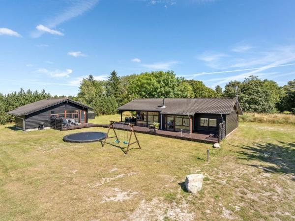 På billedet ses objektet Holiday Home Sirpa - 1km from the sea by Interhome beliggende i byen Sæby.