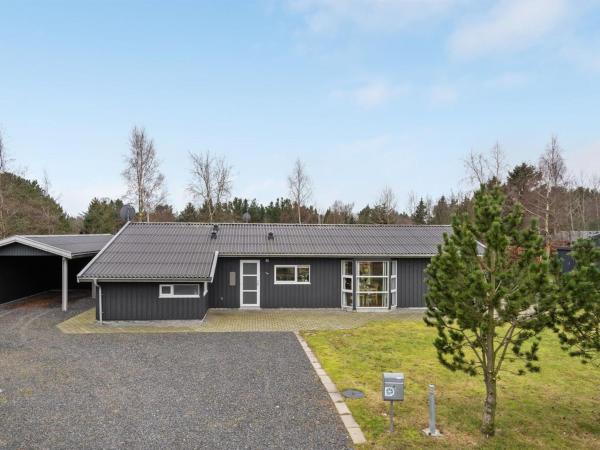 På billedet ses objektet Holiday Home Andrea - 1-4km from the sea by Interhome beliggende i byen Hals.