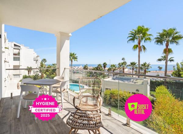 A la foto es mostra l'objecte Sea view 3 bedrooms apartment with terrace and pool situat a la ciutat de Manilva.