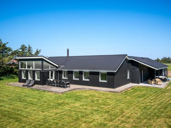 Na fotografii je vidět objekt Holiday Home Germund - 770m from the sea by Interhome nacházející se ve městě Ringkobing.