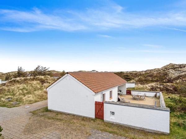 写真にはPandrup市にあるHoliday Home Viena - 400m from the sea by Interhomeが写っています。