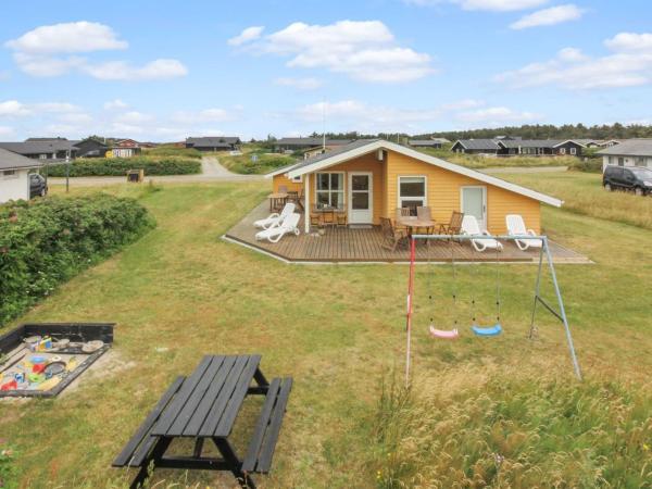 A la foto es mostra l'objecte Holiday Home Adelbert - 400m from the sea by Interhome situat a la ciutat de Hjørring.