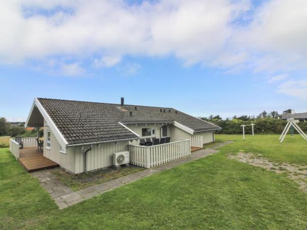 På billedet ses objektet Holiday Home Otta - 779m from the sea by Interhome beliggende i byen Hjørring.