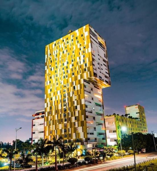 Upscale 3 Bedroom Apartment At Villaggio - Accra
