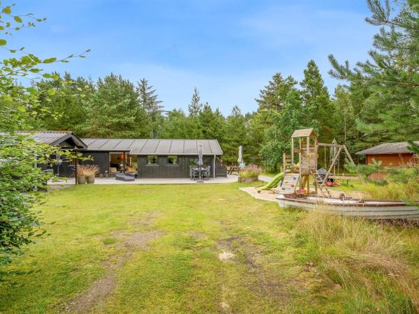 På bildet vises objektet Holiday Home Aleida - 400m from the sea by Interhome som ligger i byen Jerup.