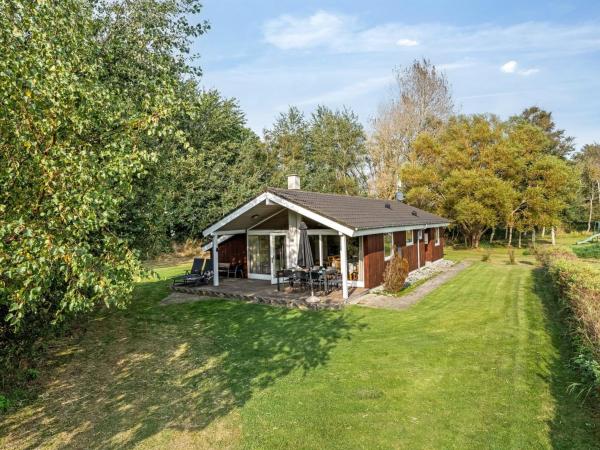 Na fotografii je vidět objekt Holiday Home Thala - 35m from the sea by Interhome nacházející se ve městě Dannemare.