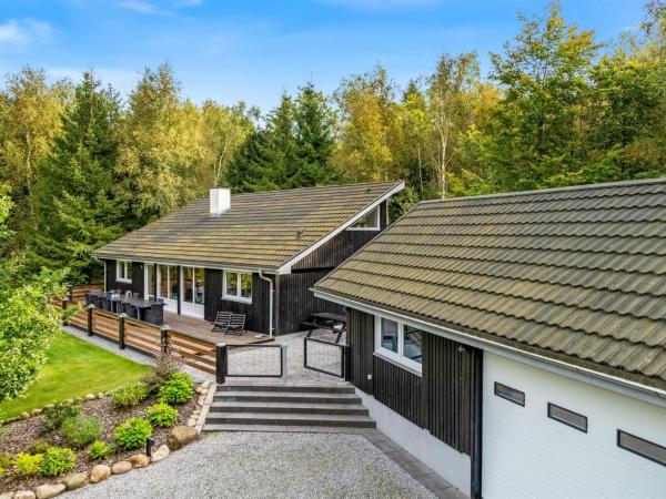 The photo shows the Holiday Home Vicente - 14km to the fjord by Interhome located in the city of Års.