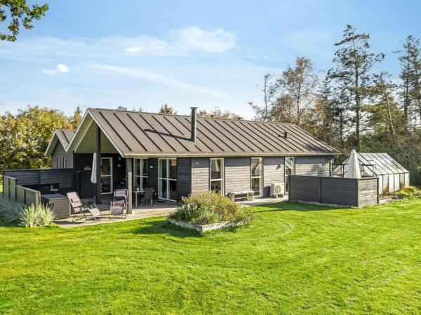 A la foto es mostra l'objecte Holiday Home Carlina - 700m to the inlet by Interhome situat a la ciutat de Løgsted.