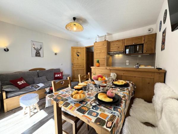 Nella foto è visibile l'oggetto Résidence Le Hameau Des Rennes - Vacances à Vars alliant confort et détente ! MAE-7083 situato nella città di Vars.