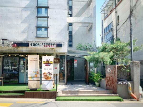 연대동문길 풀옵션원룸e photo 3