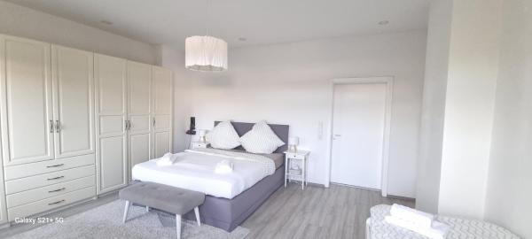 Cosy Living Apartment-120qm-fast wifi-free parking, Hannover