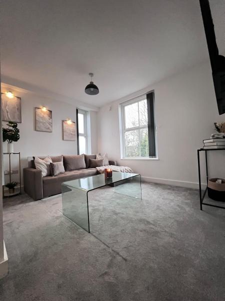 Na fotografii je vidět objekt Modern Luxury Escape Suite In The Heart of Urmston Town Centre nacházející se ve městě Carrington.
