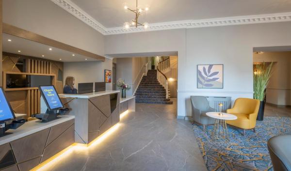 På billedet ses objektet Maldron Hotel Shandon Cork City beliggende i byen Cork.