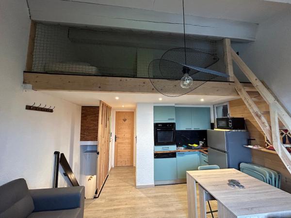 På billedet ses objektet Appartement T2 avec mezzanine beliggende i byen Les Angles.