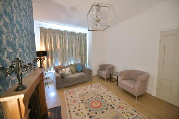 Bilde 4: Charming & Cosy Home Stockport